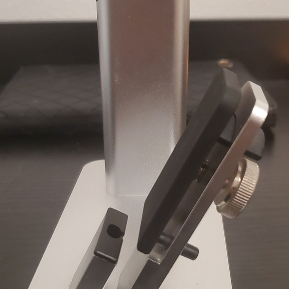 Aluminum Apple Watch iPhone Charging Station - Picture 13 of 13